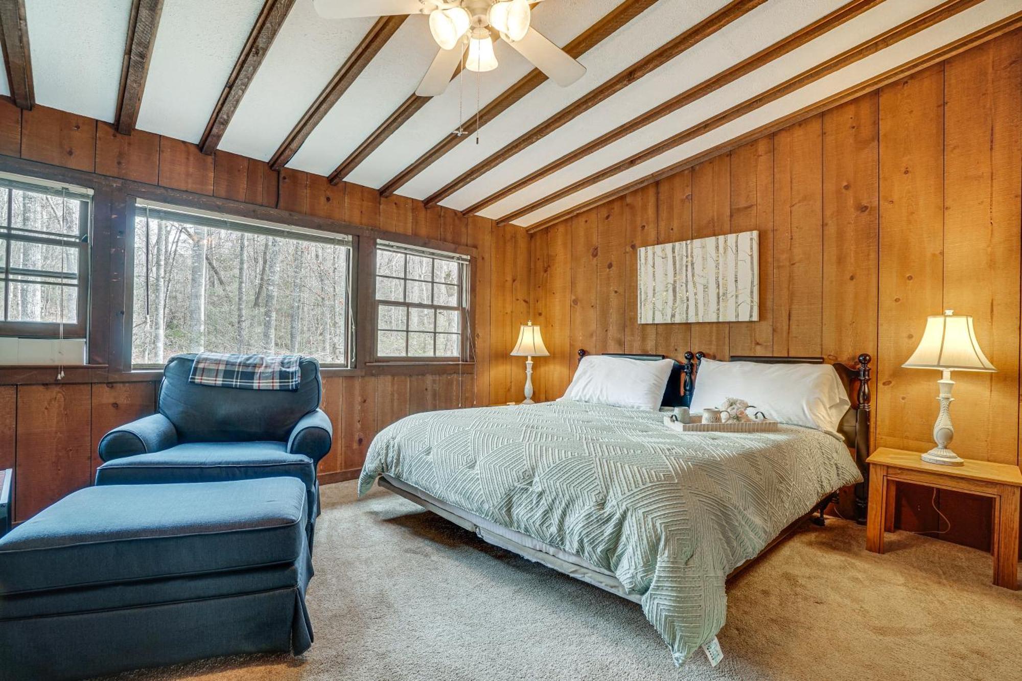 Charming Cabin With Fire Pit And Decks About 7 Mi To Helen Sautee Nacoochee Exterior foto